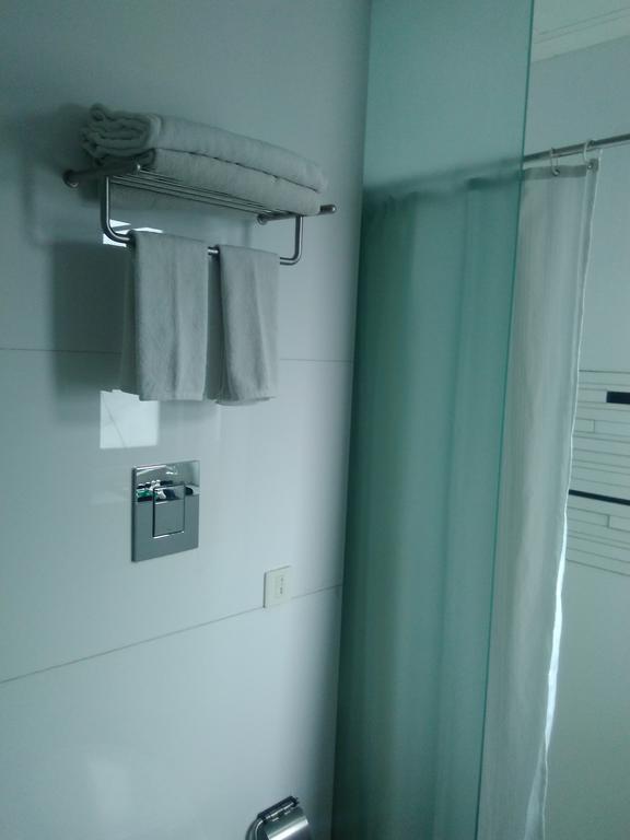 Sapphire Suite Calcuta Exterior foto