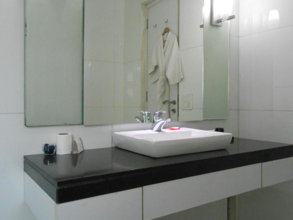 Sapphire Suite Calcuta Habitación foto