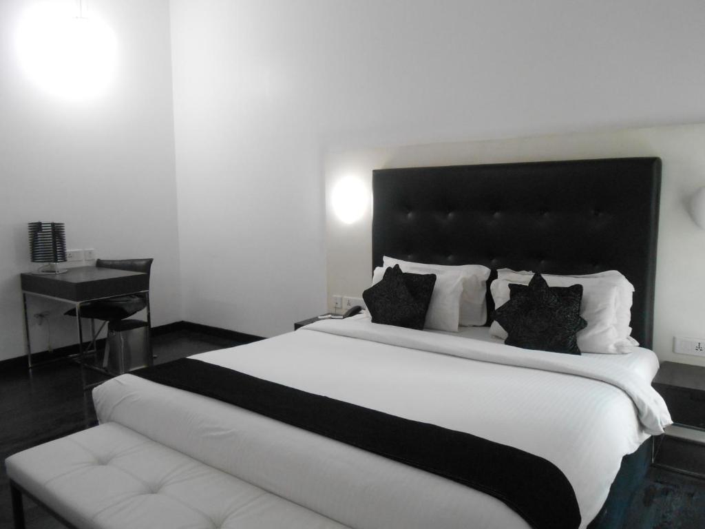 Sapphire Suite Calcuta Habitación foto