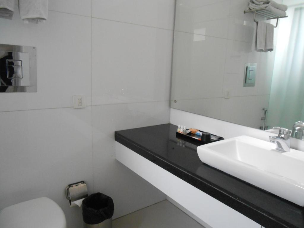 Sapphire Suite Calcuta Habitación foto